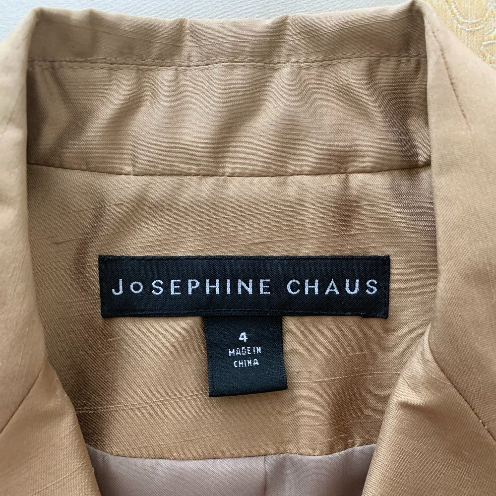 2-PIECE SILK PANT SUIT - Picture 7 of 11